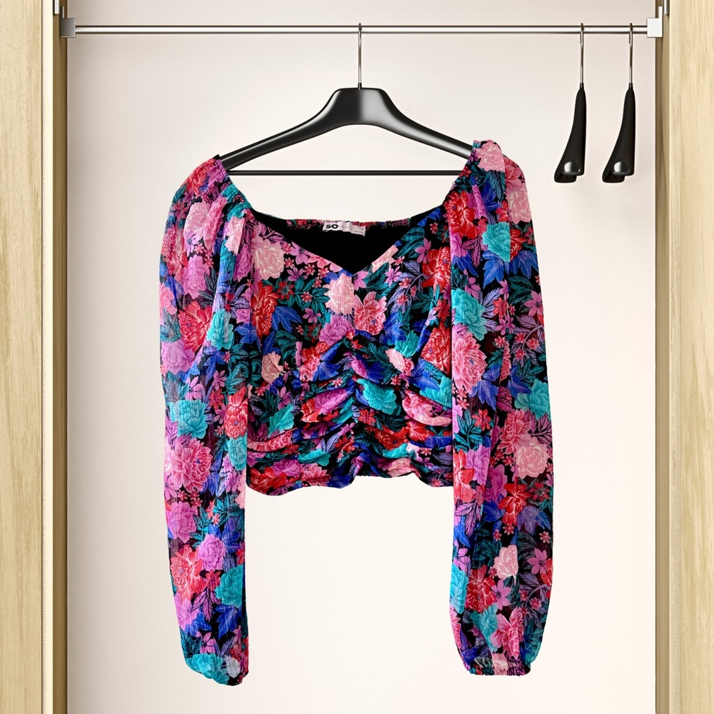 SO Brand Pink Floral Sweetheart neckline Long Sleeve Ruched Top
